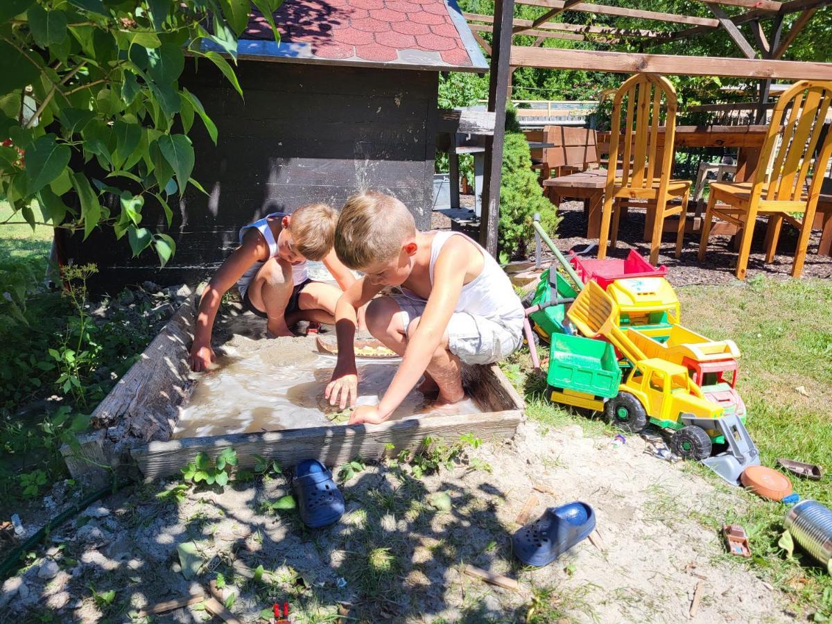 Sachserhof Ferienwohnungen In Sachsenburg Esterno foto